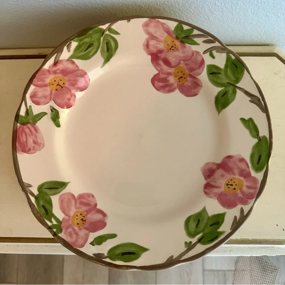 SET of 2 VTG Franciscan‎ Desert Rose dinner plates 10.75 ENGLAND